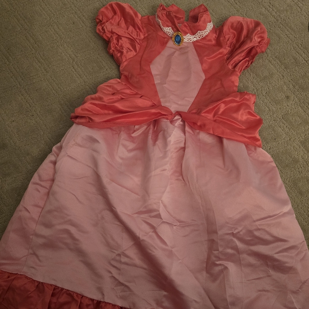 Princess Peach Costume